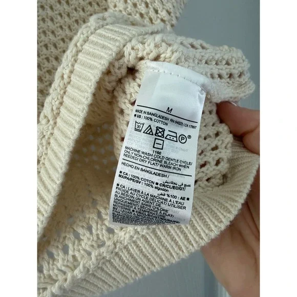 Open Stitch Knit Sleeveless Beige Tank Blouse Coastalcore Minimalist - Picture 3 of 3